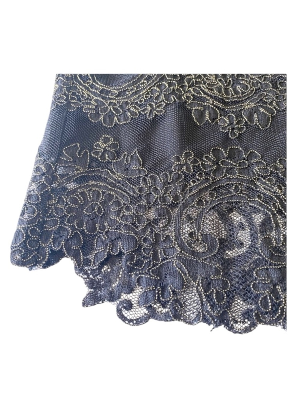 Sandro ✈︎ Rococo Metallic Guipure Lace Skirt ✈︎ aso Kristen Bell ✈︎ Black + Gold - Picture 5 of 16